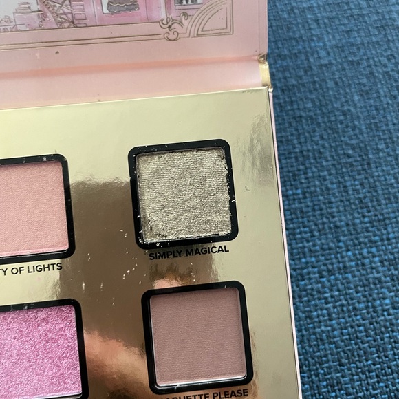 Too Faced Eyeshadow Palette - Picture 2 of 3